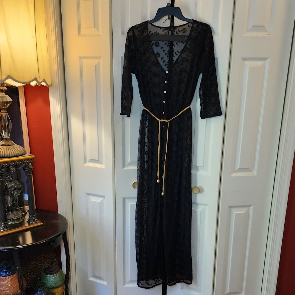 Forever 21 lace sheer long button up cardigan with robe size M